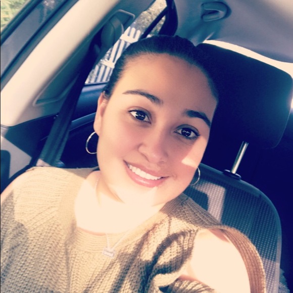 Meet your Posher, Dulce - Picture 1 of 1